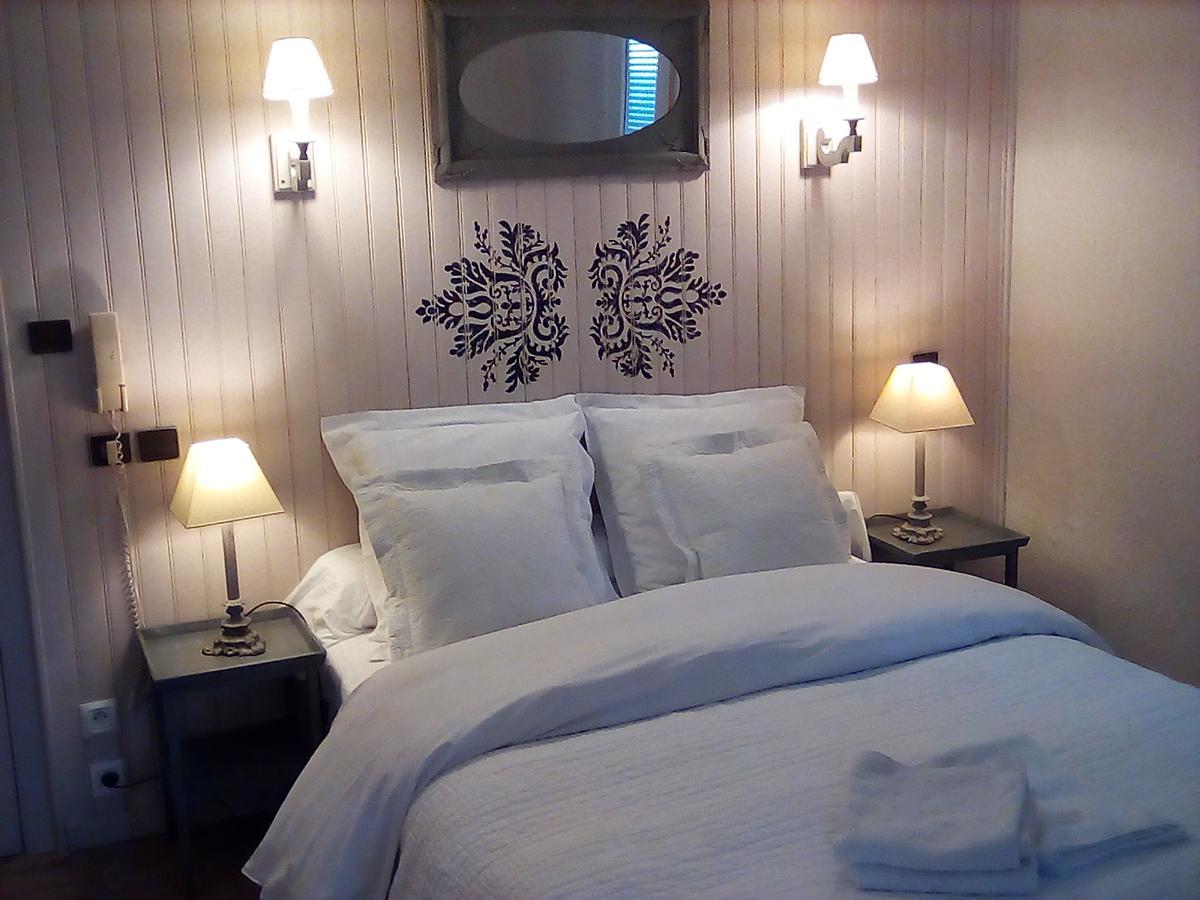 La Mirabelle-Casteil Country House Guest House Eksteriør bilde