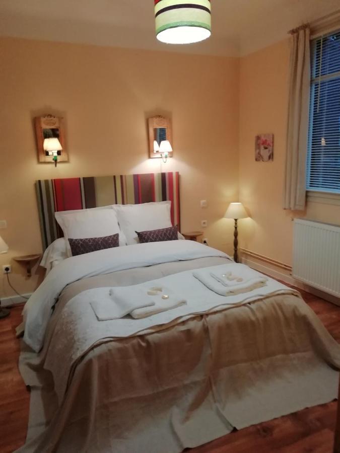 La Mirabelle-Casteil Country House Guest House Eksteriør bilde