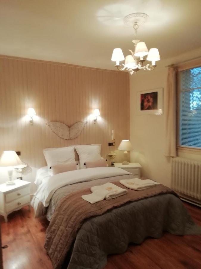 La Mirabelle-Casteil Country House Guest House Eksteriør bilde
